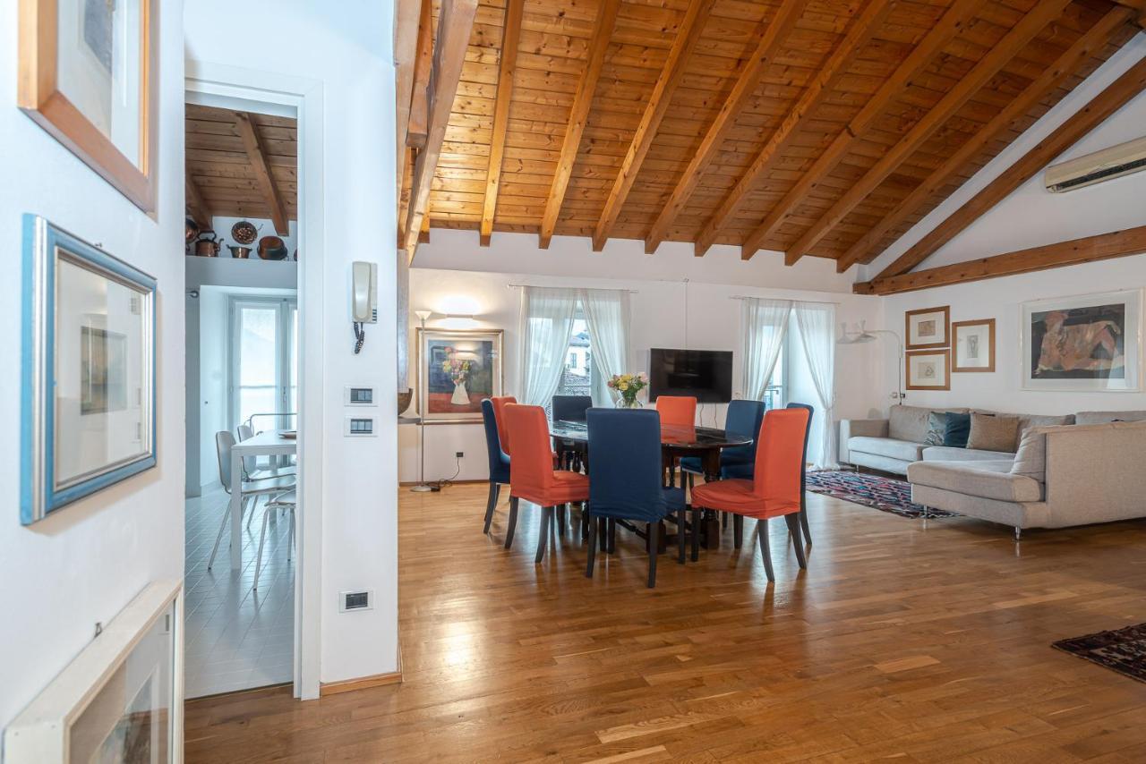 A Casa Nuccia Mansarda By Holiday Solutions Como Luaran gambar