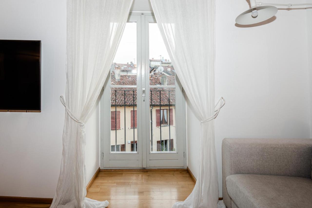 A Casa Nuccia Mansarda By Holiday Solutions Como Luaran gambar