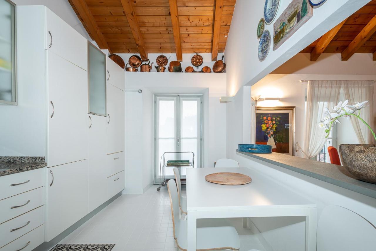 A Casa Nuccia Mansarda By Holiday Solutions Como Luaran gambar